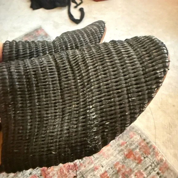 Jenni Kayne Black Woven Slip-On Raffia Mules - Picture 3 of 5